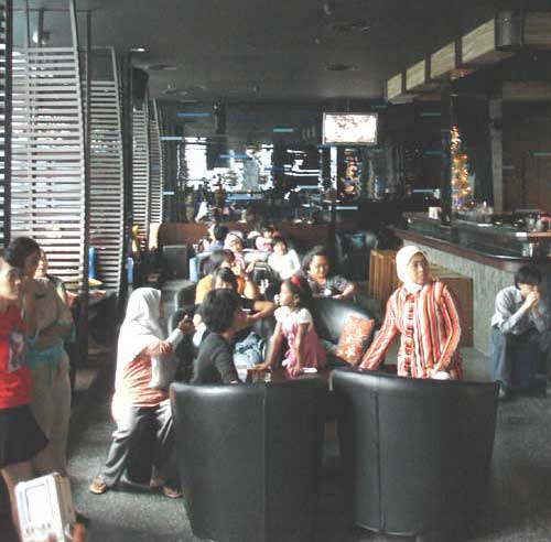Crowd 15